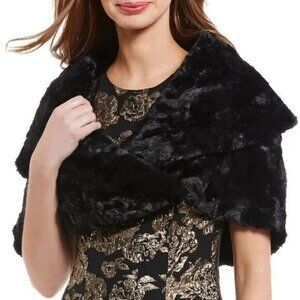Eliza J Women's aux Fur Black Snap Front Shrug Shawl - Large